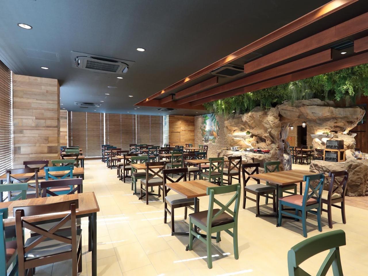 Urayasu Henn Na Hotel Maihama Tokyo Bay מראה חיצוני תמונה